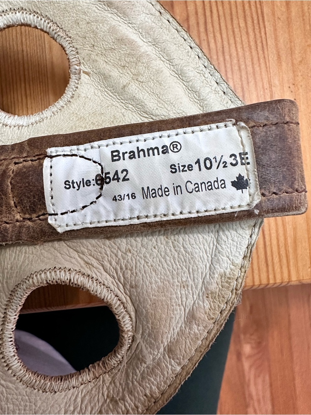 BRAHMA | Buckaroos rawhide cowboy boots - Picture 4 of 5